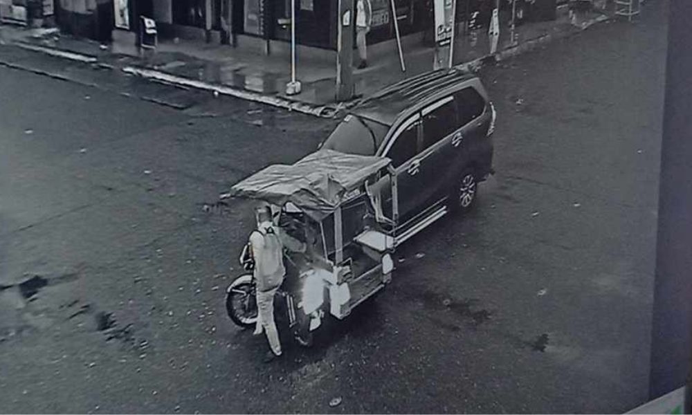 KOTSE VS. TRICYCLE NAGBANGGAAN SA KALIBO